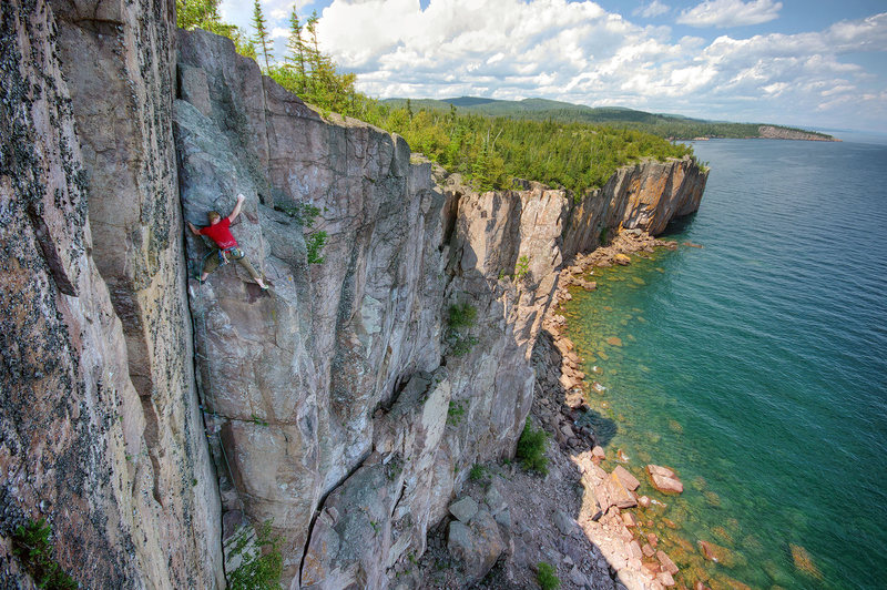 Minnesota: Climbing with a view. Ted Kryzer on Mack the Knife, Palisade Head.