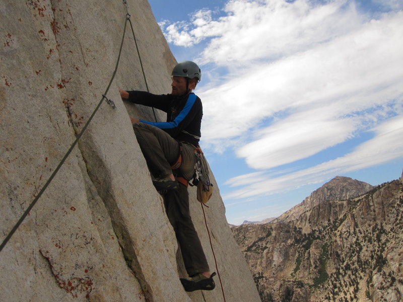 Pitch 7 looks completely blank from the anchor. Feature climbing at its finest (12c).