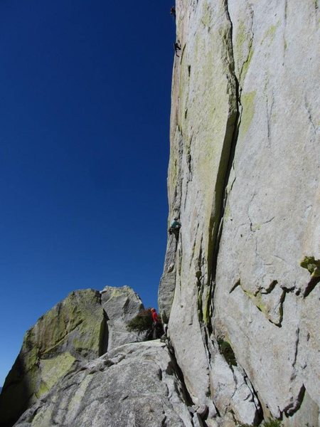 apirion leading pitch 1 of thin ice