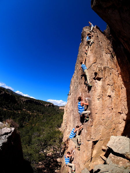 A free solo of the route by Matt Lloyd.