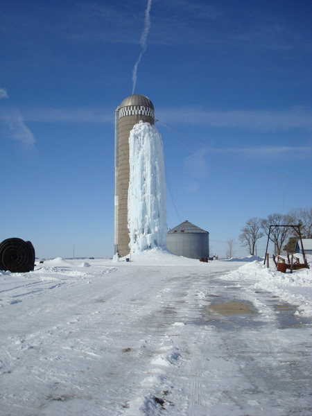 Ice silo