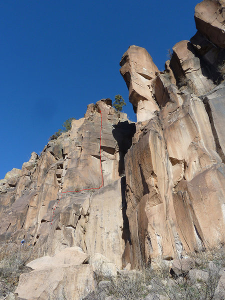 Glasnost Crack is in a bowl that's about 50 feet above the base of the cliff. Moondog is probably the best approach. It's easy to clip the anchor and walk over to the base of Glasnost. Two easy raps down with a 60. Best to knot your rope on the raps, since it's almost 100 feet for the first one.