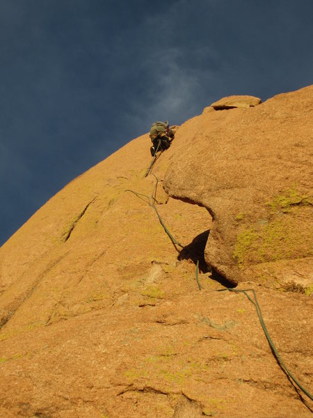 Finishing the finger crack.