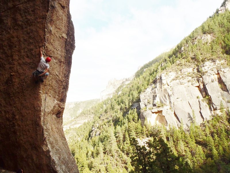 Cool shot of clay on White Knight. Summer 13'