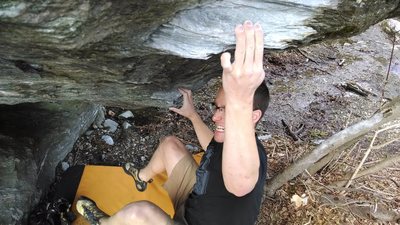 Devin trying hard on the opening move.