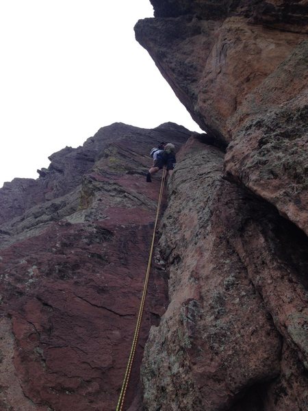 Sam leading the right ramp that has the cool layback crack in it. Does not take pro unless you're carrying giant cams.