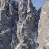 Late fall picture of "Mostly Dead". The yellow line shows the full ridge route, while the red shows the standard route.