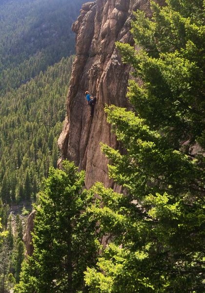 Pat D. on the FA of Double Barrel Shotgun on First Buttress. Photo courtesy of Casey Smith.