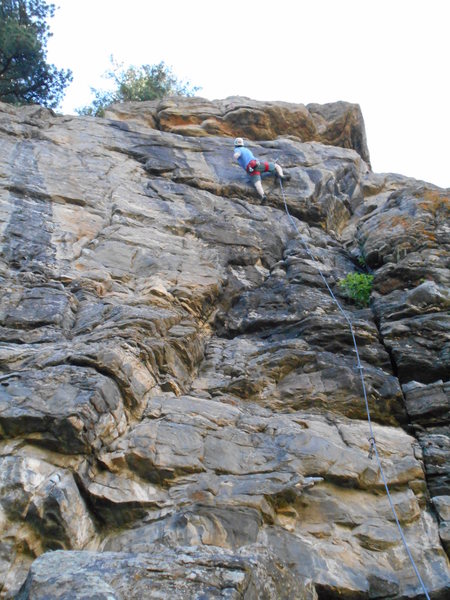 Heading toward the crux on Psycho Hose Beast.