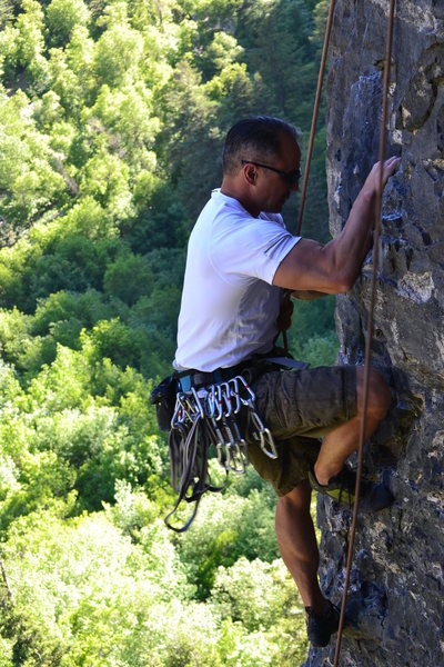 Dave nearing the top of Stoic Calculus.  Shot taken from top of Rockapella.