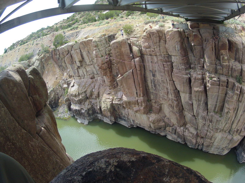 Bridge swing