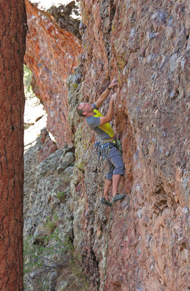 Matt Balkey starting<br>
Cobble Sutra (5.10-)