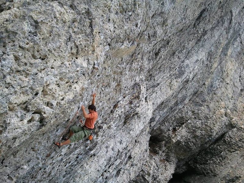 Crux of Choss Toss.  Meathooks (popular) is just to the right (I think).  Photo from EE.