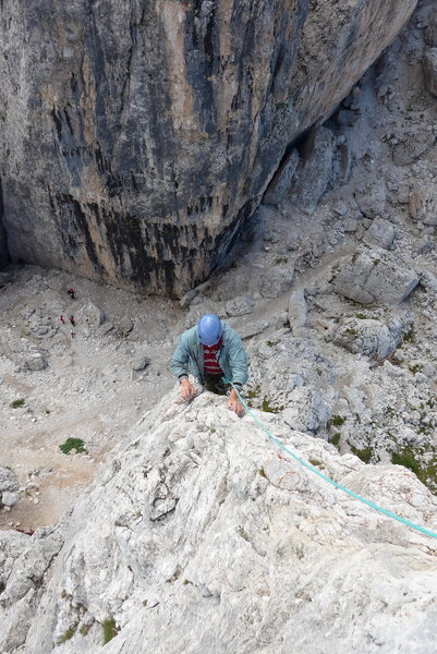 On the knife edge arête leading to the summit.