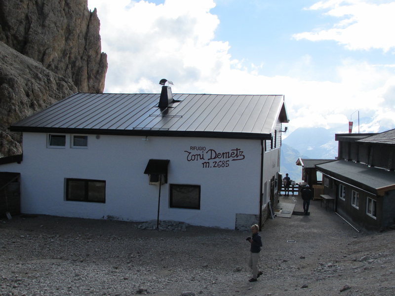 The Rifugio Toni Demetz is immediately adjacent to the lift.