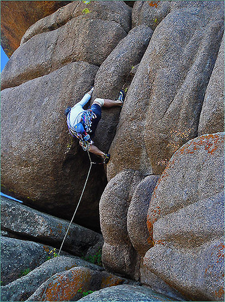 The rather disquieting start to 'Jamminy Crackit'.  Slightly blurred out, but you get the idea.  A headless Harper on the route.