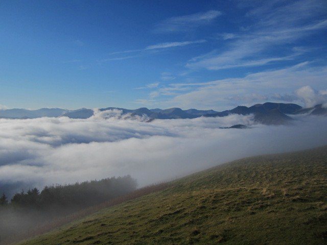 Looking towards the Newlands Valley , Robinson Mt and Causey Pike.