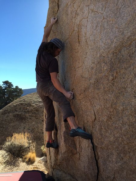 Crux span on Izzy Lizzy, V4