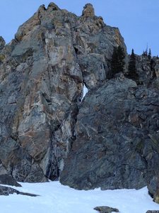 Good pic of pitch 2. P1 anchor is just above the visible ice. 