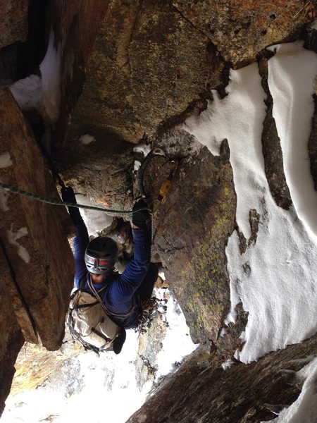 Sam hooking under the giant chockstone. Such awesome icy rock. 