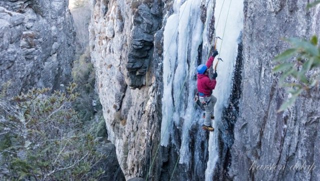 Ice climbing Devil Cellar at Table Rock, North Carolina. Thanks @karstendelap for the photos. 