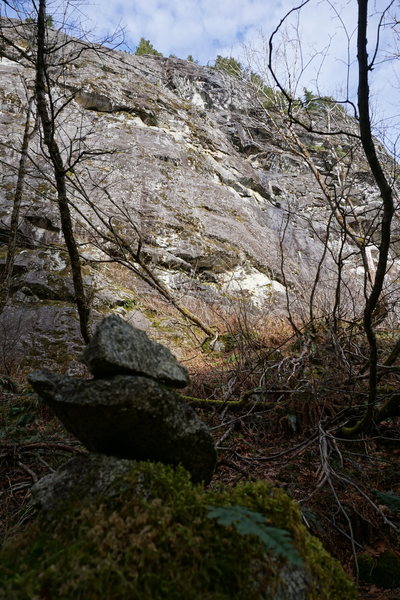 The Main Wall, Erockticka goes up on the left.