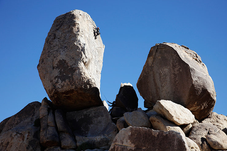 Headstone Rock (Joshua Tree)