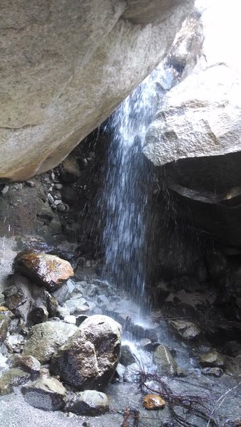 Cabazon Canyon grotto waterfall