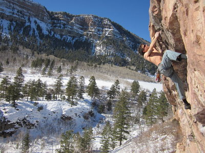Jonathan Schaffer on Softball (not sure what we're calling the route on MP, it's the one to the left of Pebble Beach aka The Beach).