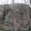 Detail of the cliff and routes I know for sure.  -<br>
yellow- Wishbone 5.7+<br>
red- Withywindle 10++<br>
green- Crows Nest 5.9