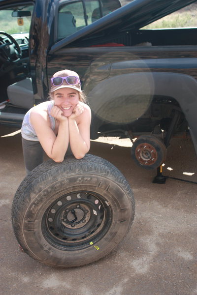 The sexiest flat-tire change ever!