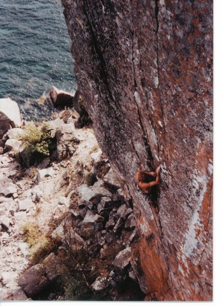 Dave Groth on Palisaid 5.13-, Palisade Head, MN 1996/97.