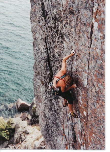 Dave Groth on Palisaid 5.13-, Palisade Head, MN 1996/97.