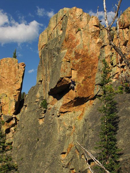 Ludders in the thick of the crux.