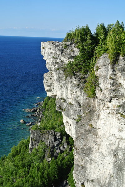 The second pitch of Roaming Gypsies navigates good stone up and left almost to the point of the Lion's Head Lookout.