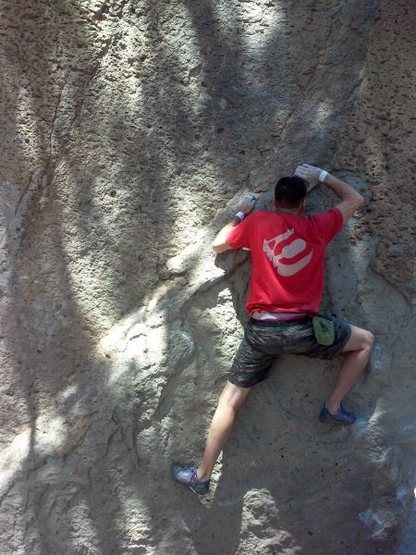 Problem M (V2), Bachar Boulders