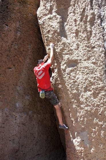 Problem G (V2), Bachar Boulders