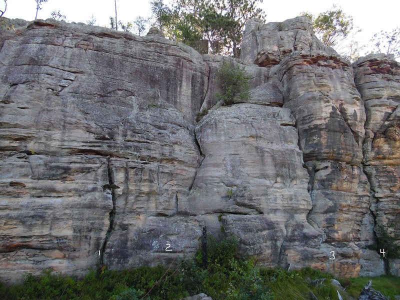 Location and names of routes on main west face. 1-Anniversary, 2-Black Hornet, 3-Slab Crack, 4-Fists and Fury.