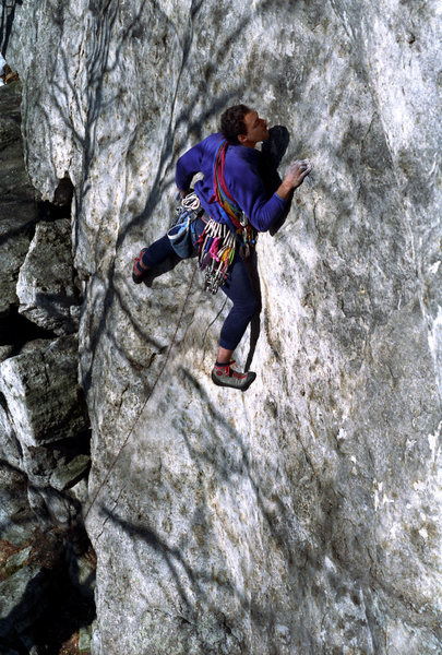 Double Overhang 5.10 / Claudius Smith Den / Harriman Park / Climber: Dennis Walker on the opening 5.8 slab