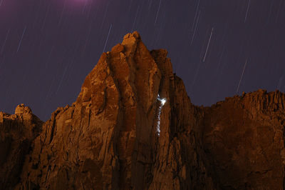 Climbing the open book by headlamp