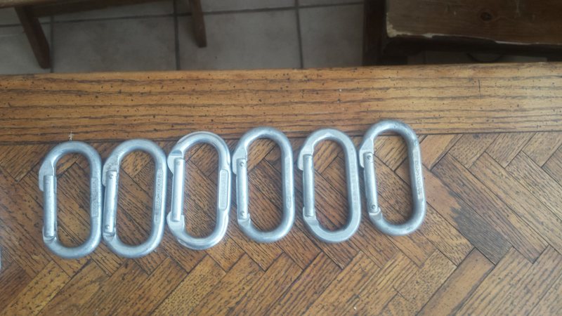 6 ovals, 5 BD 1 OMEGA <br>
<br>
$3 each