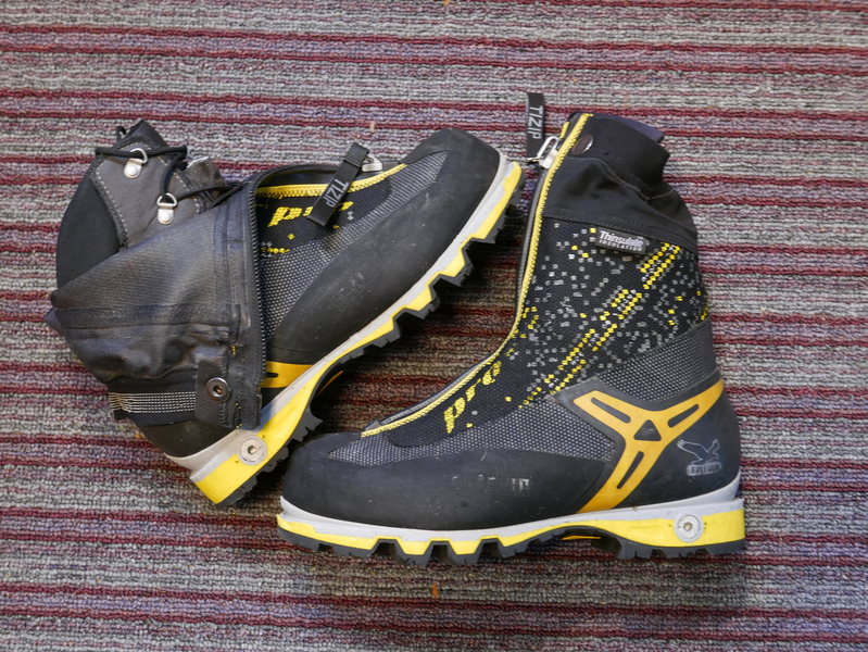 Salewa Pro Gaiter size 10