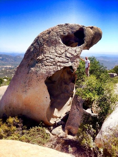 SD has some of the most unusually weathered granite you will ever see, if you are willing to search for it!!!!<br>
Here Jonathan Reinig poses with the super surrealistic Cheldra Serpentina Boulder!! :)