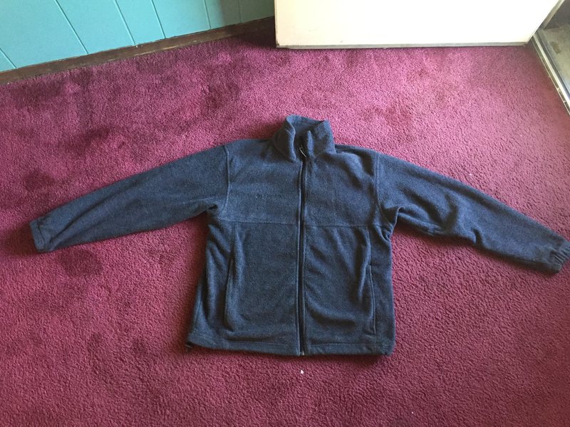 $10 - Columbia  Fleece - Men's Medium<br>
