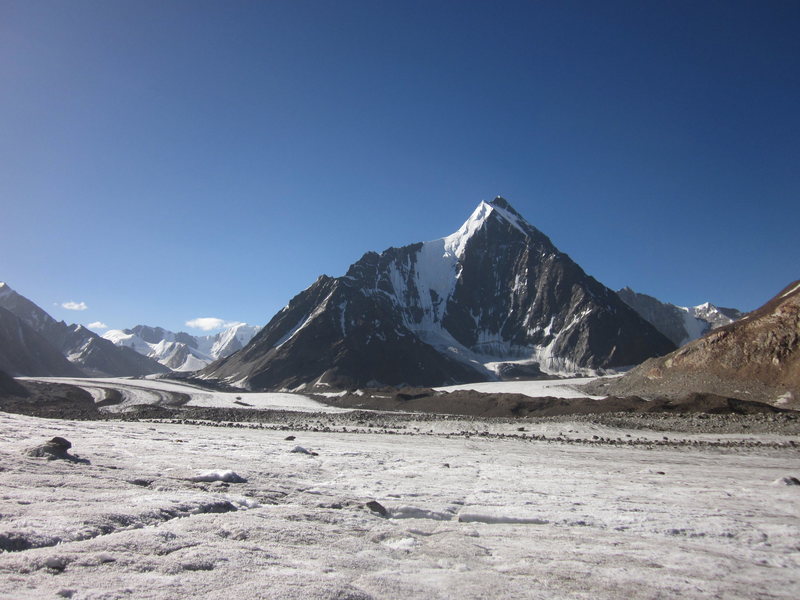 Mt. Kullu Pumori (6553 m), taken from d Bara-Shigri Shigri Glacier Base Camp 