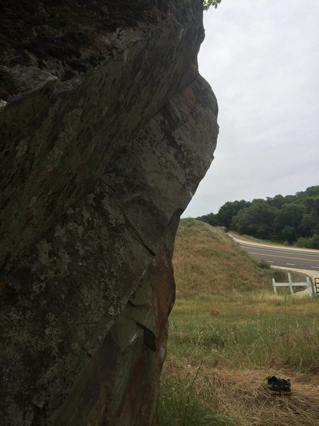 ALD Boulder showing the fun V1-V3 face