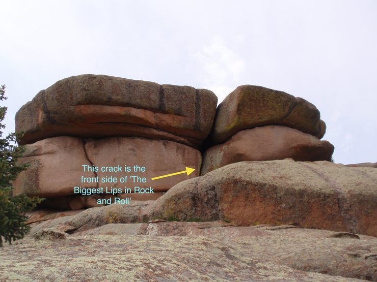 This is the huge boulder mentioned in the approach. The problems are on the back side of this boulder.<br>
<br>
Photo originally submitted by Nick Barczak.