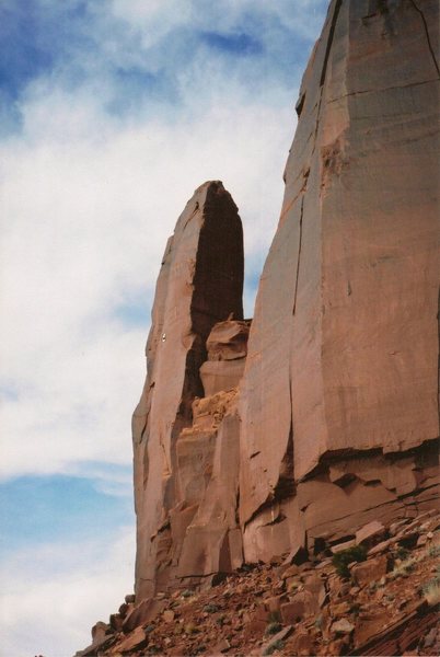 FA The Iron Lady Tower . Cliffs of Insanity .Indian Creek .. Utah  Paul Ross Jeff Pheasant 2002