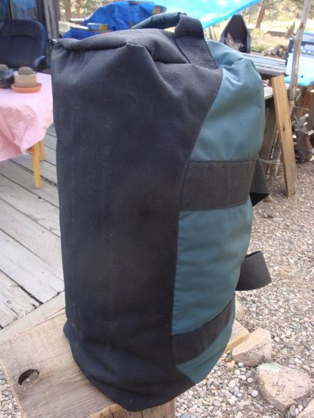 Heavy weight Cordura bottom with no wear.