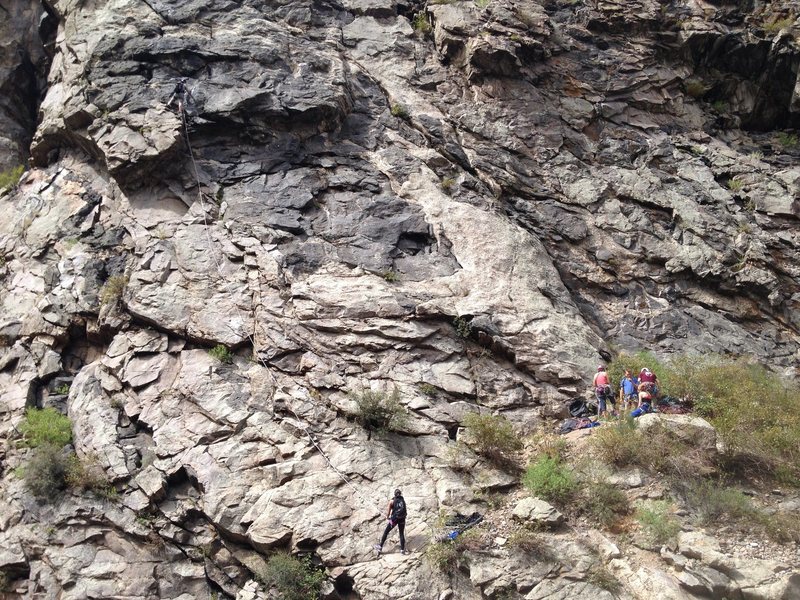 Climbers on P1 of Black Gold. 4 others at the start of [Solid Gold, used to access] Playin' Hooky.